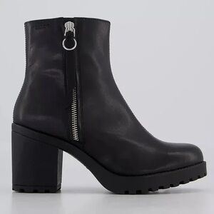 Vagabond Leather Gracie Zip-Up Booties